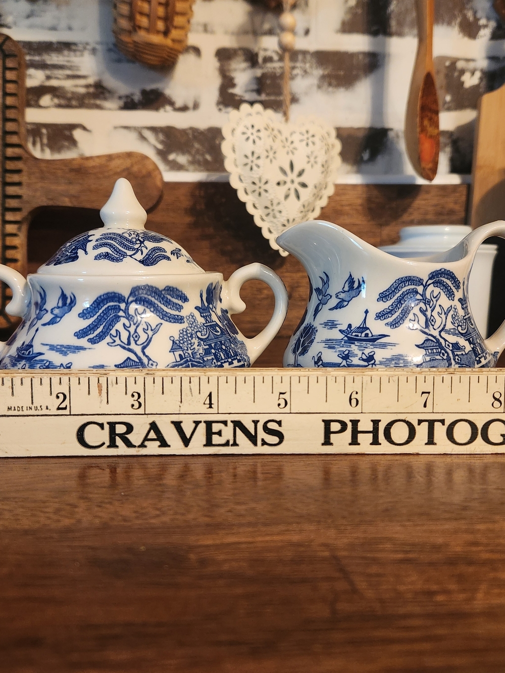 English Ironstone Old Willow Creamer and Sugar Set - Picture 4 of 7